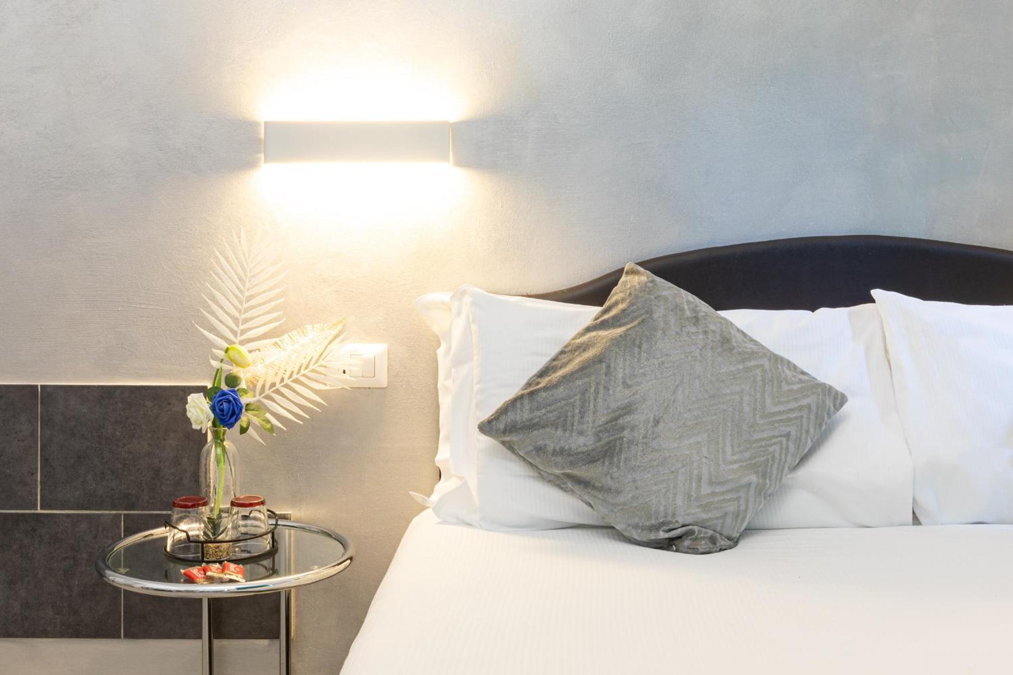Trastevere Suites - Top Collection Rome Bagian luar foto